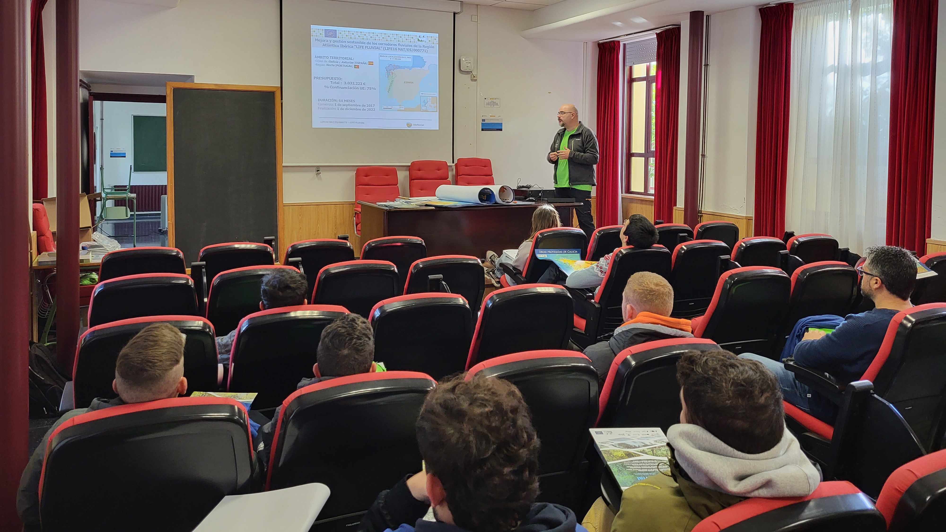 2022/12/06: Seminario difusión especializada y capacitación en Ribadeo