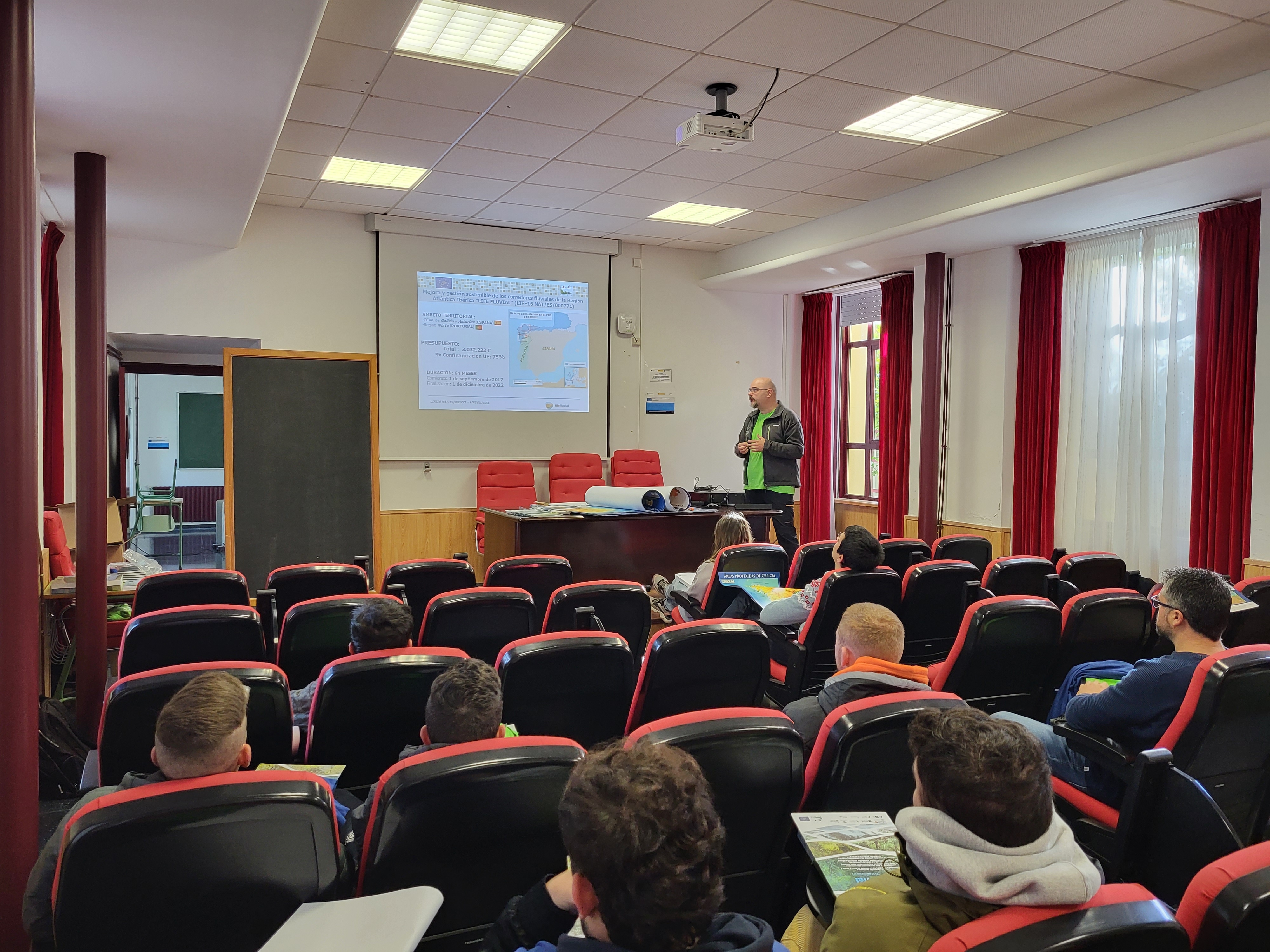 2022/12/06: Seminario difusión especializada y capacitación en Ribadeo